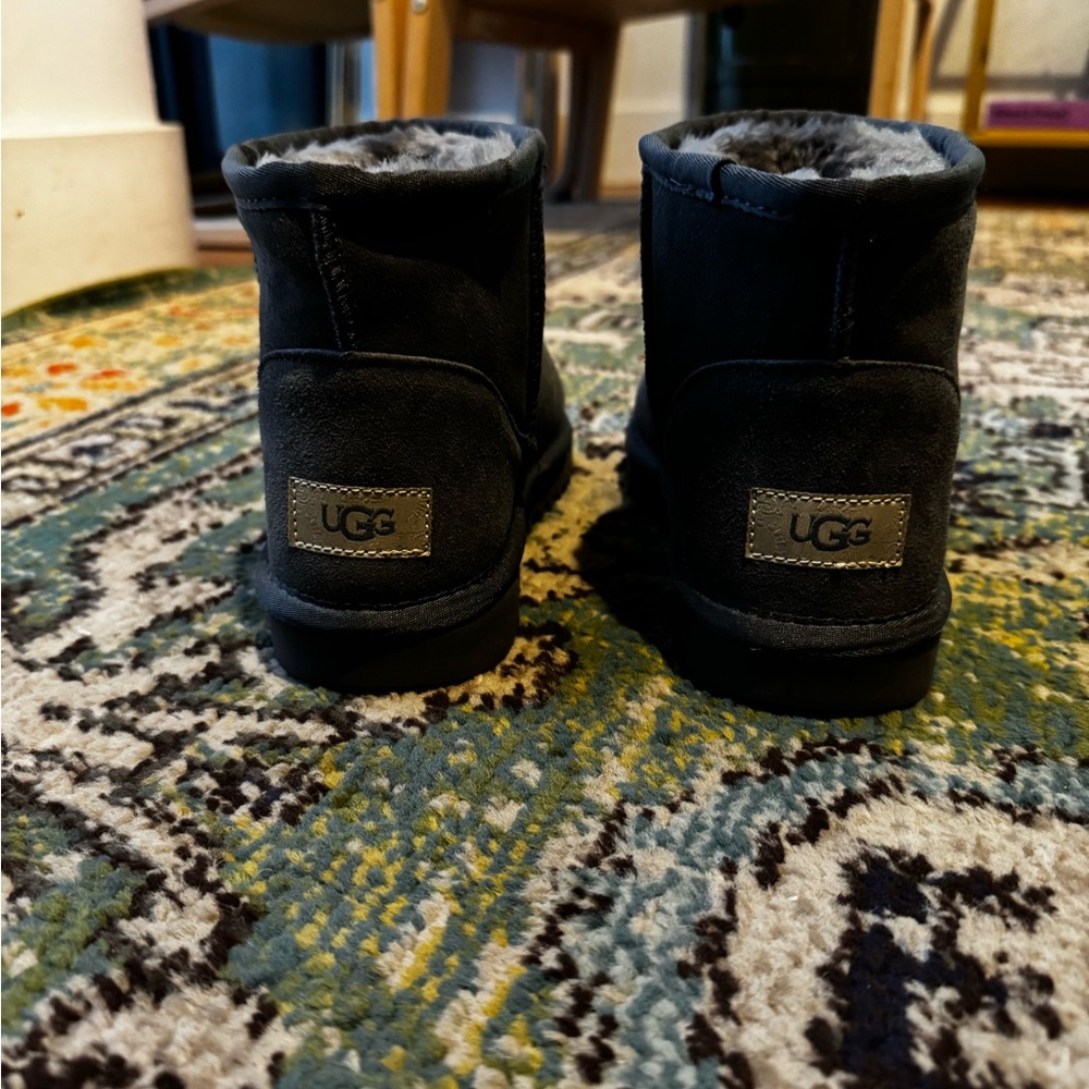 UGG Women’s size 8 slate grey boots